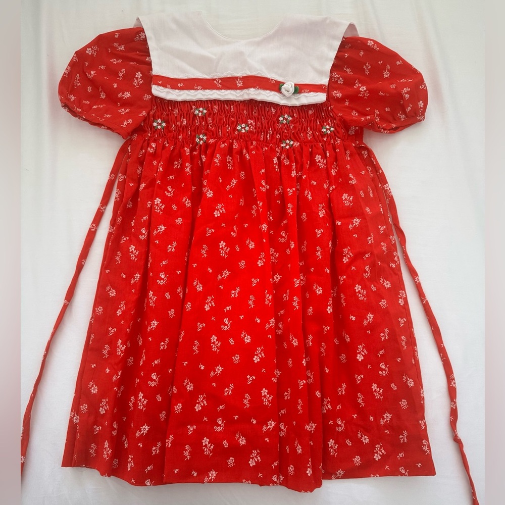 🌺 Vintage Polly Flinders Red Floral Smocked Dress
